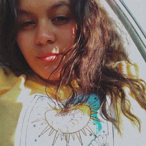 Meet your Posher, Alejandra